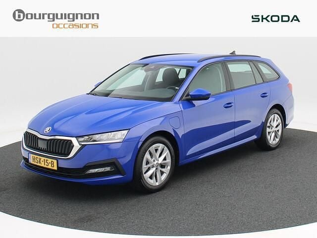 Blauw Gebruikt 2022 Skoda Octavia Business Line Stationwagen | € 23.700 (Super prijs) - Afbeelding 1/4