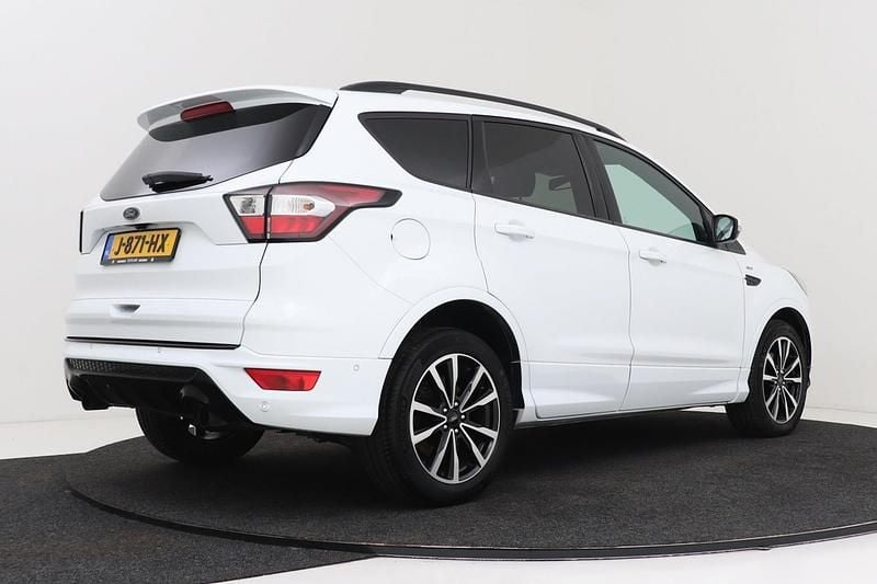 Occasion Ford Kuga ST-Line 2020 Wit SUV