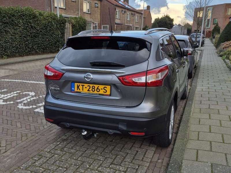 Zilver Gebruikt 2016 Nissan Qashqai Tekna SUV | € 15.500 (Eerlijke prijs) - Afbeelding 1/4