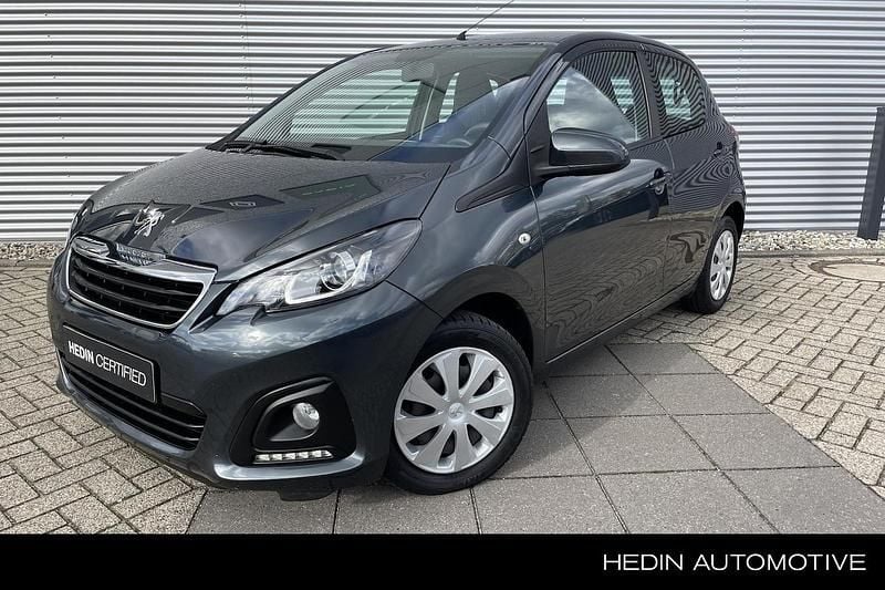 Grijs Gebruikt 2016 Peugeot 108 Active Hatchback | € 6.240 (Eerlijke prijs) - Afbeelding 1/3