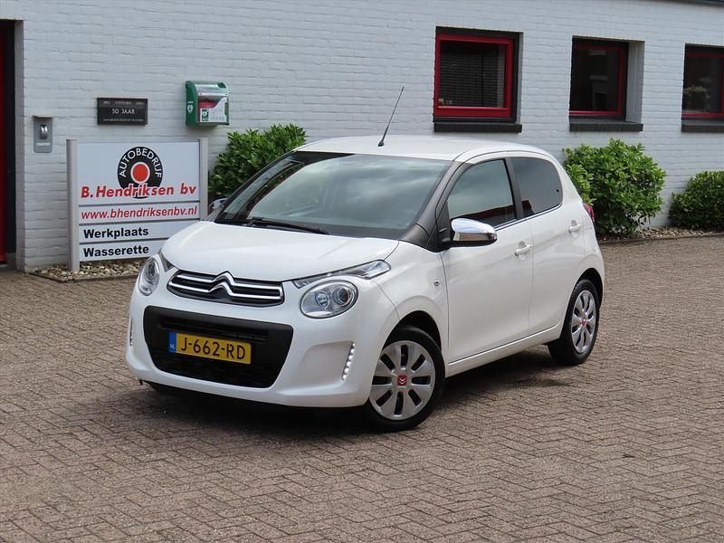 Wit Occasion 2020 Citroën C1 Feel Hatchback | € 9.400 (Eerlijke prijs) - Afbeelding 1/4