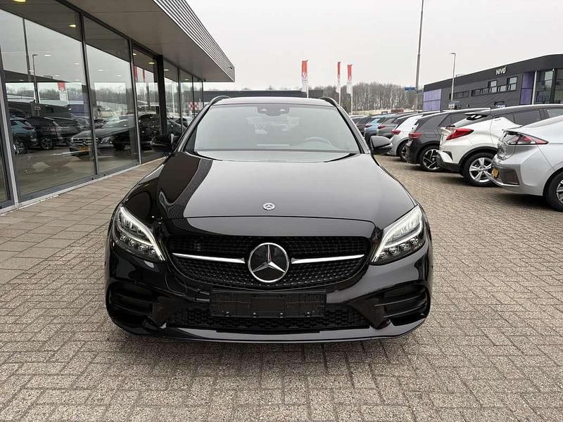 Occasion Mercedes C300e AMG line 320 PK (235 kW) 2020 Zwart Stationwagen