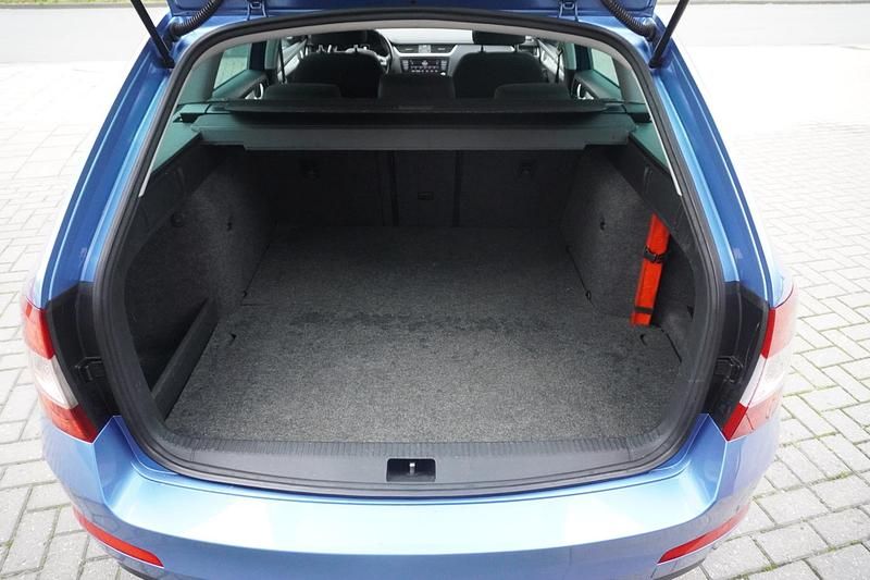 Occasion Skoda Octavia G-TEC Business Line 110 PK (80 kW) 2015 Blauw Stationwagen