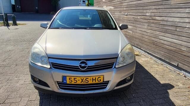 Occasion Opel Astra 116 PK (85 kW) 2007 Grijs Hatchback