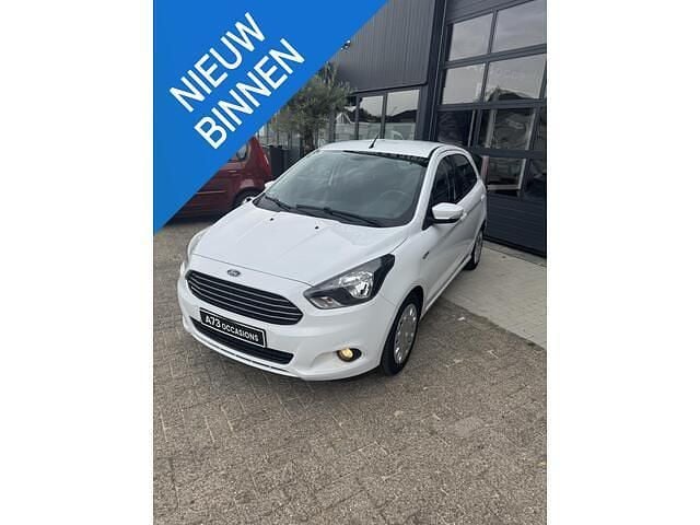 Wit Gebruikt 2018 Ford Ka Plus Trend Hatchback | € 6.750 (Goede deal) - Afbeelding 1/4