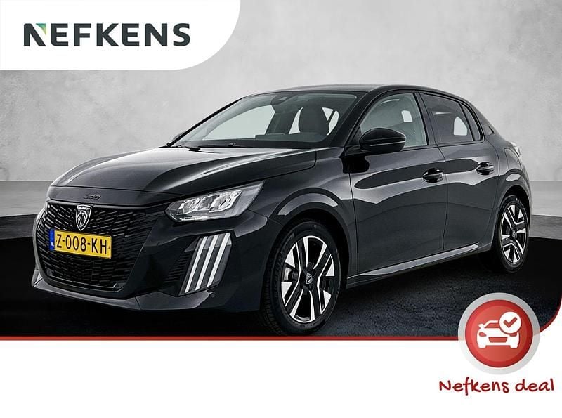 Zwart, metallic lak Gebruikt 2024 Peugeot 208 Allure Hatchback | € 18.725 (Eerlijke prijs) - Afbeelding 1/4