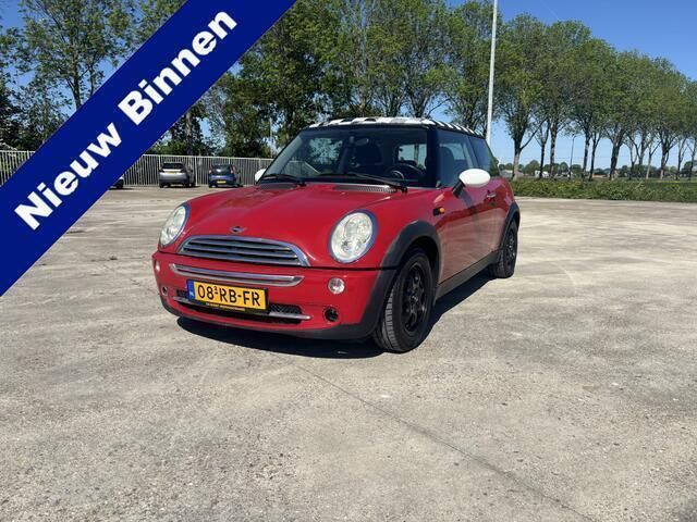 Rood Gebruikt 2005 Mini Cooper Pepper Hatchback | € 2.450 - Afbeelding 1/4