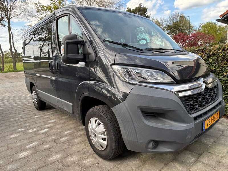 Zwart Gebruikt 2018 Citroën Jumper MPV | € 34.000 - Afbeelding 1/4