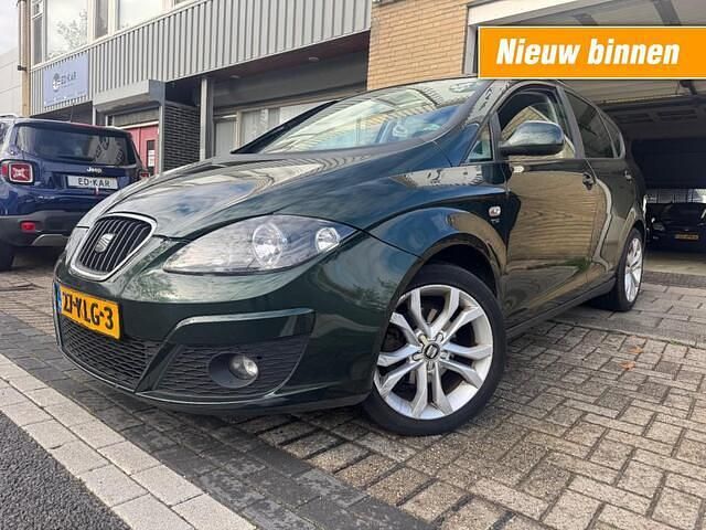 Groen Gebruikt 2010 Seat Altea XL Style MPV | € 2.995 (Eerlijke prijs) - Afbeelding 1/4
