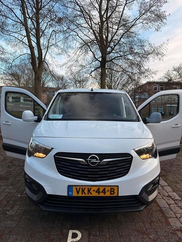 Occasion 2021 Opel Combo S MPV | € 10.999 (Goede deal) - Afbeelding 1/4