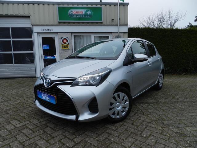 Grijs Gebruikt 2015 Toyota Yaris Hatchback | € 13.250 (Eerlijke prijs) - Afbeelding 1/4