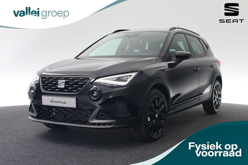 Zwart Nieuw 2025 Seat Arona Business SUV | € 31.990 (Duur) - Afbeelding 1/4