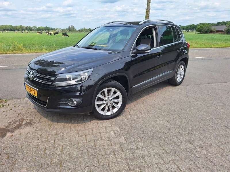Zwart Gebruikt 2012 VW Tiguan Sportline SUV | € 11.500 (Eerlijke prijs) - Afbeelding 1/4