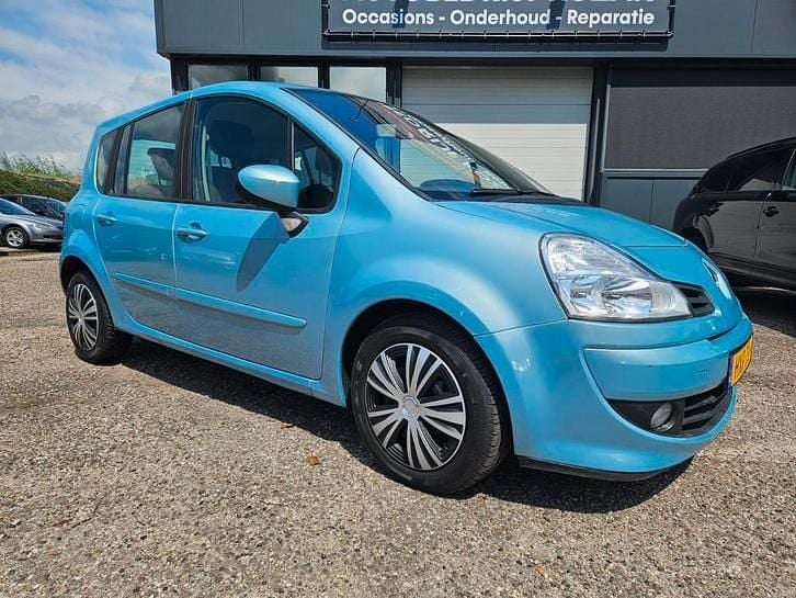 Occasion 2010 Renault Grand Modus Dynamique MPV | € 4.150 (Eerlijke prijs) - Afbeelding 1/4