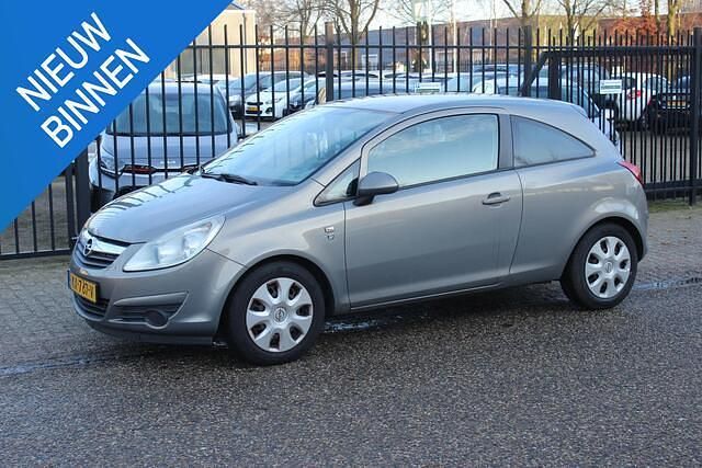 Bruin Occasion 2010 Opel Corsa Hatchback | € 2.950 (Eerlijke prijs) - Afbeelding 1/4