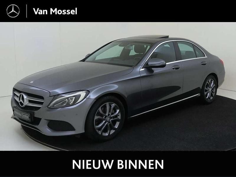 Grijs Gebruikt 2017 Mercedes C200 Prestige Sedan | € 23.940 (Goede deal) - Afbeelding 1/4