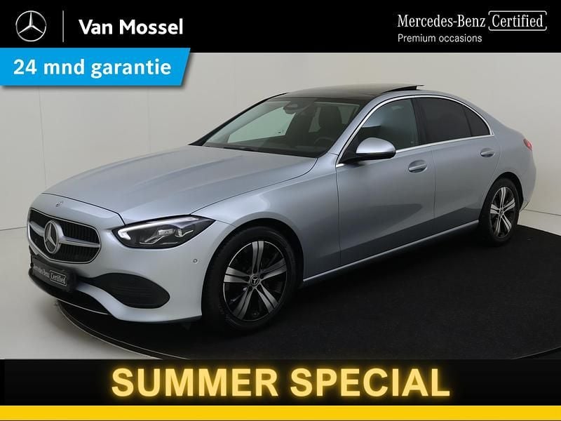 Zilver, metallic lak Gebruikt 2022 Mercedes C180 Luxury Sedan | € 36.945 (Eerlijke prijs) - Afbeelding 1/4