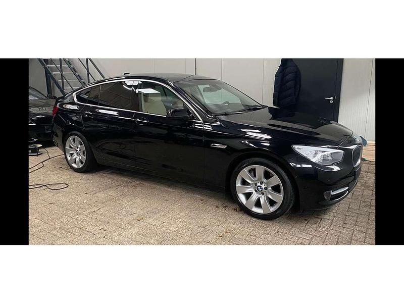Zwart Gebruikt 2010 BMW 530 Gran Turismo Executive Hatchback | € 31.950 - Afbeelding 1/4