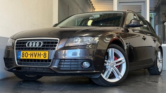 Grijs Gebruikt 2009 Audi A4 Business Stationwagen | € 4.495 (Goede deal) - Afbeelding 1/4