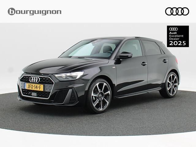 Zwart Gebruikt 2025 Audi A1 Sportback S-Line Hatchback | € 32.850 (Iets duurder) - Afbeelding 1/4