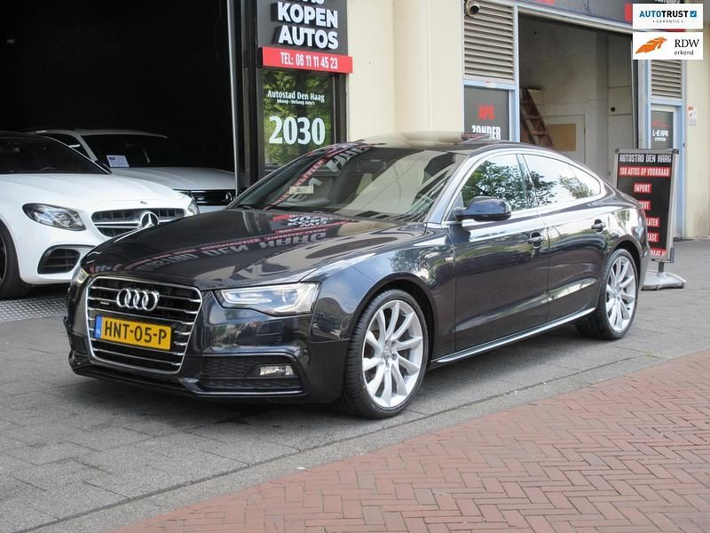 Blauw Occasion 2015 Audi A5 Sport Hatchback | € 15.950 (Eerlijke prijs) - Afbeelding 1/4