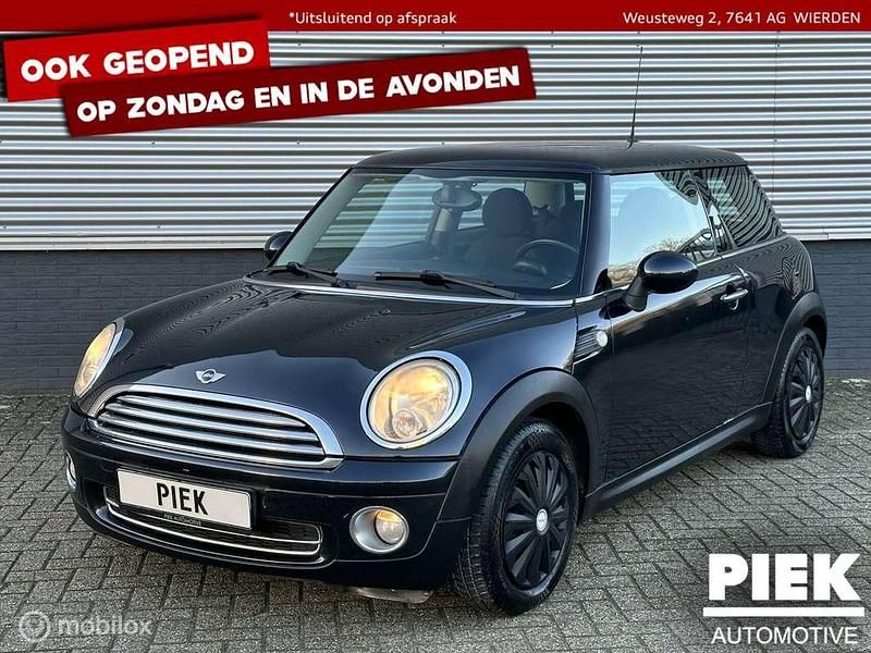 Zwart, metallic lak Gebruikt 2007 Mini Cooper Hatchback | € 4.999 (Super prijs) - Afbeelding 1/3
