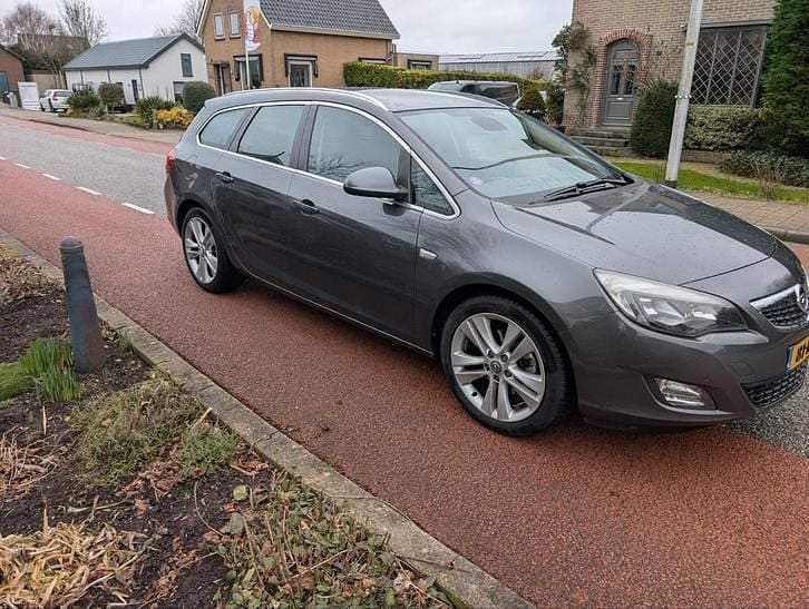 Occasion Opel Astra 179 PK (131 kW) 2011 Stationwagen