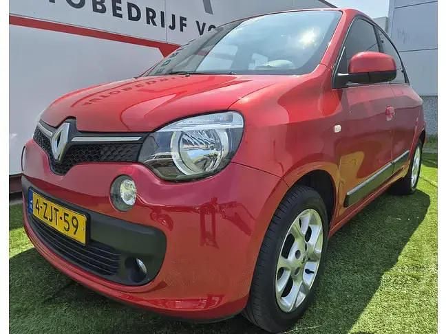 Rood Gebruikt 2015 Renault Twingo Dynamique Hatchback | € 7.750 (Eerlijke prijs) - Afbeelding 1/3