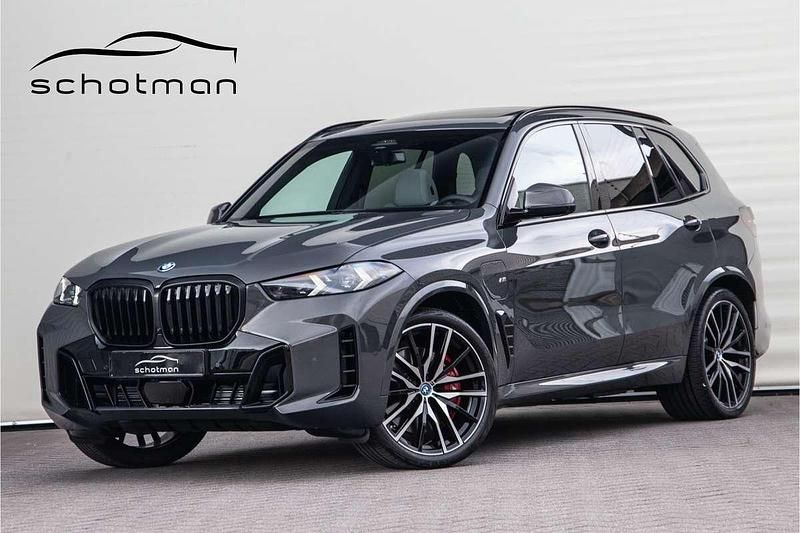 Grijs Gebruikt 2025 BMW X5 M Sport SUV | € 109.500 (Iets duurder) - Afbeelding 1/4