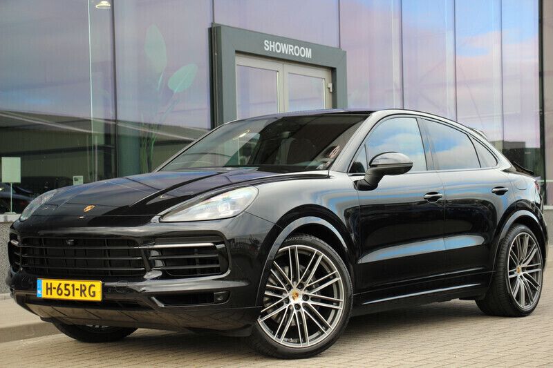Zwart Gebruikt 2020 Porsche Cayenne Chrono SUV | € 80.995 - Afbeelding 1/4