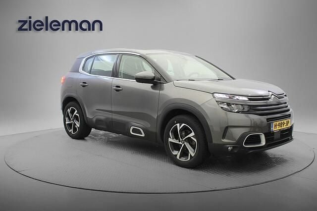 Grijs, metallic lak Gebruikt 2020 Peugeot 3008 Business-Line SUV | € 15.845 (Goede deal) - Afbeelding 1/4