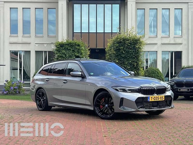 Grijs Gebruikt 2023 BMW 320e Stationwagen | € 42.950 (Iets duurder) - Afbeelding 1/4