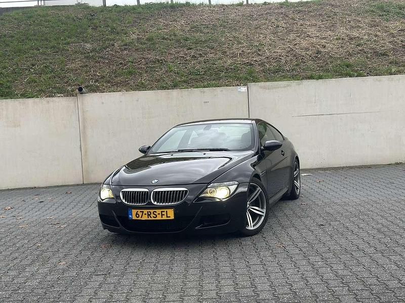 Zwart Gebruikt 2005 BMW M6 Coupé | € 26.950 - Afbeelding 1/4