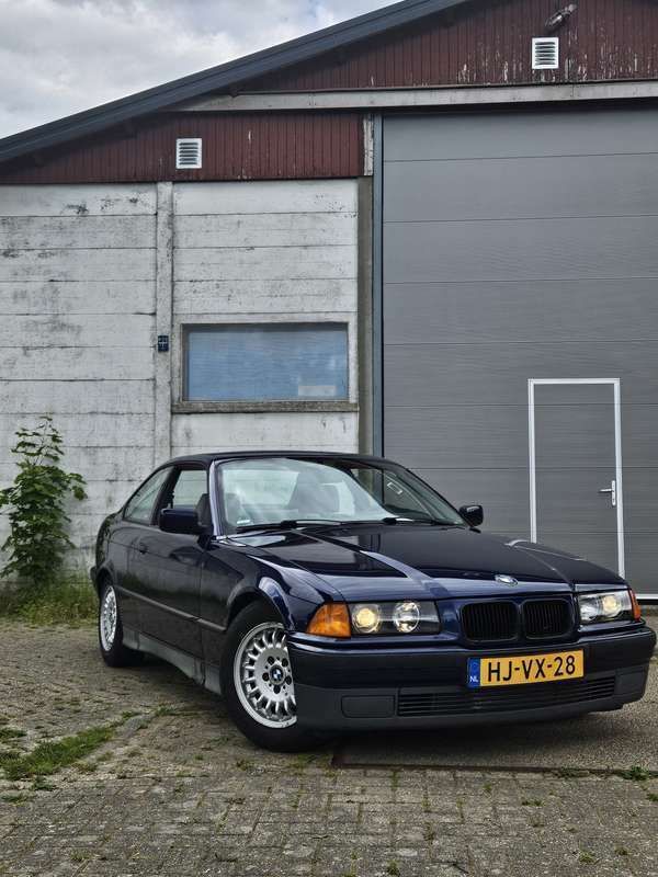 Blauw Gebruikt 1994 BMW 316 Coupé | € 3.995 - Afbeelding 1/4