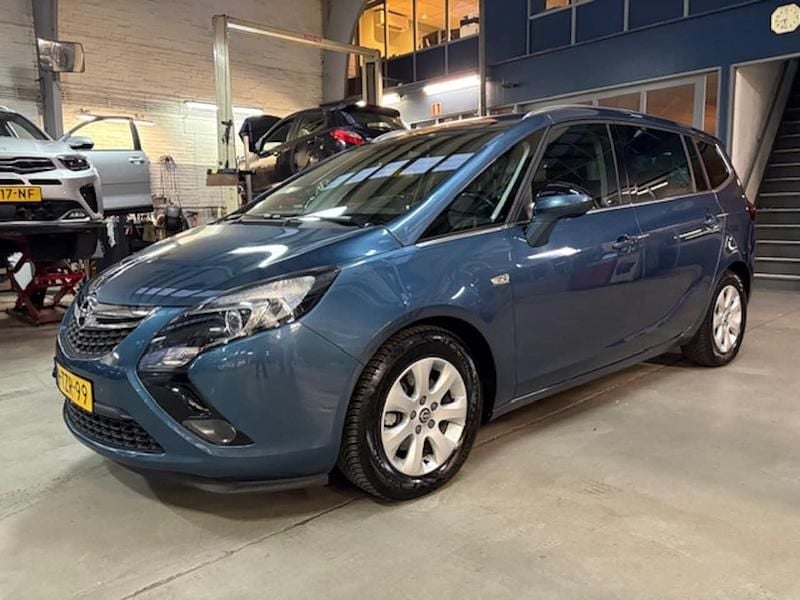Blauw Occasion 2014 Opel Zafira Tourer Business MPV | € 7.150 (Eerlijke prijs) - Afbeelding 1/4