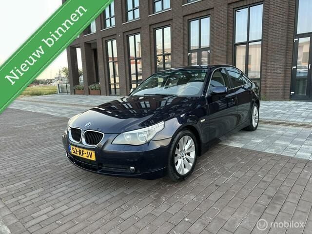 Blauw Gebruikt 2005 BMW 520 Comfort Edition Sedan | € 4.450 (Super prijs) - Afbeelding 1/4