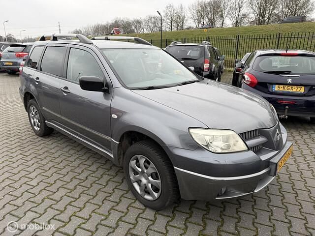Occasion Mitsubishi Outlander Invite 136 PK (100 kW) 2005 Grijs SUV