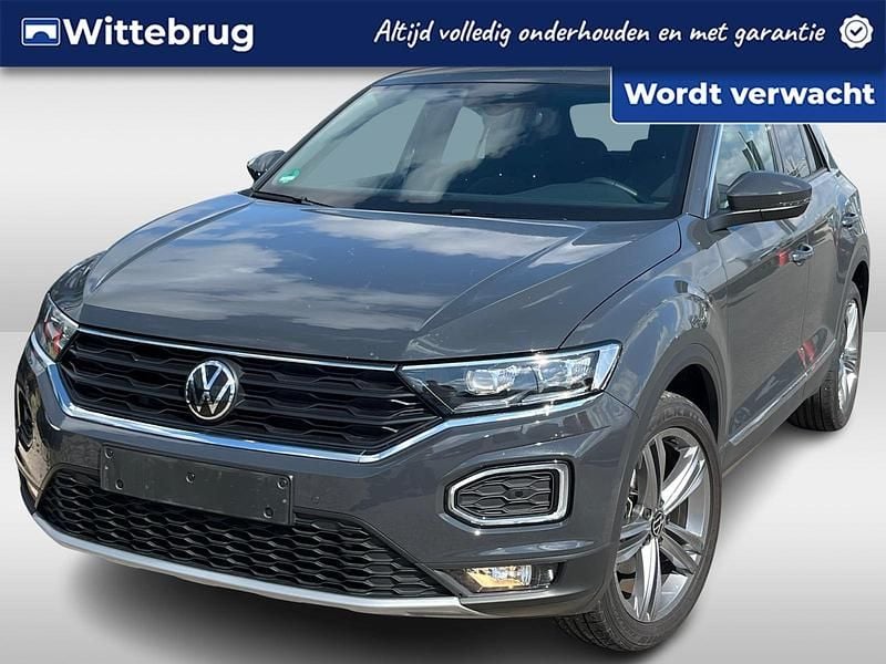 Grijs Gebruikt 2021 VW T-Roc Sport SUV | € 28.950 (Eerlijke prijs) - Afbeelding 1/1
