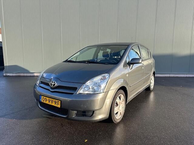 Grijs Gebruikt 2005 Toyota Verso Terra MPV | € 3.249 - Afbeelding 1/4