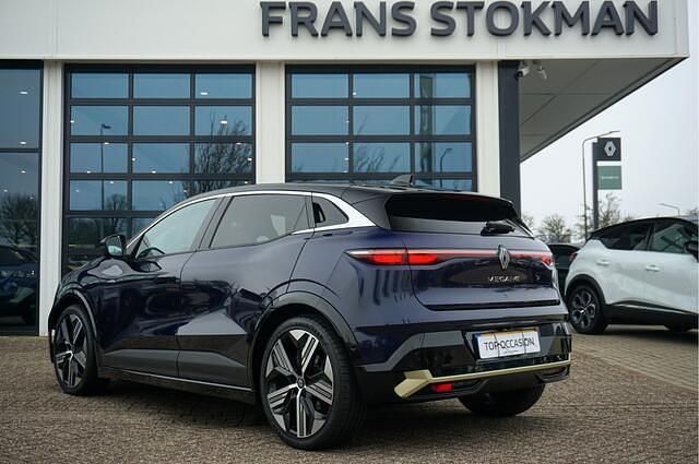 Occasion Renault Megane E-Tech Iconic 160 kW (218 PK) 2022 Blauw metallic Hatchback