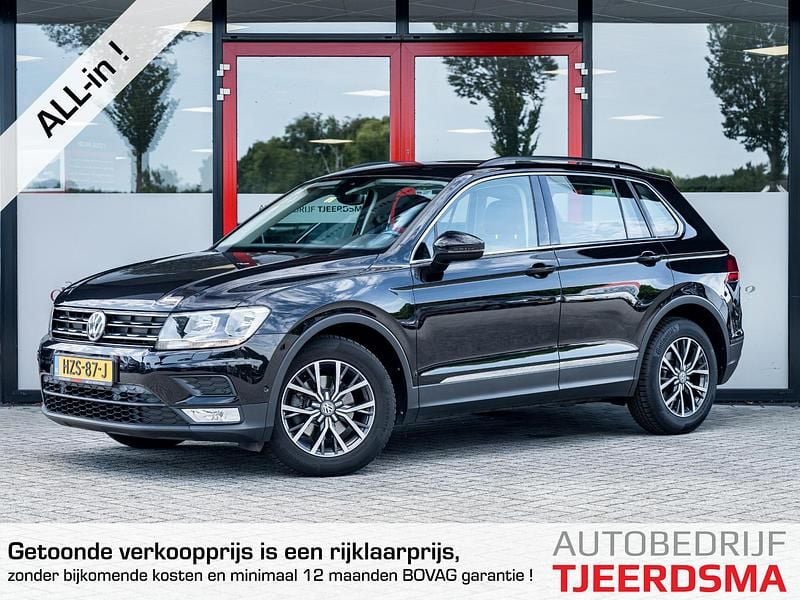 Zwart Gebruikt 2017 VW Tiguan Comfortline SUV | € 21.950 (Goede deal) - Afbeelding 1/4