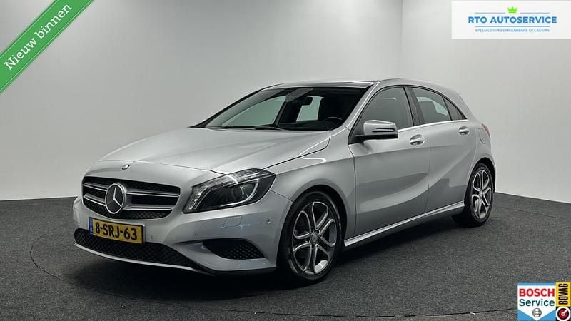 Grijs Gebruikt 2013 Mercedes A180 Edition Hatchback | € 9.000 (Goede deal) - Afbeelding 1/4