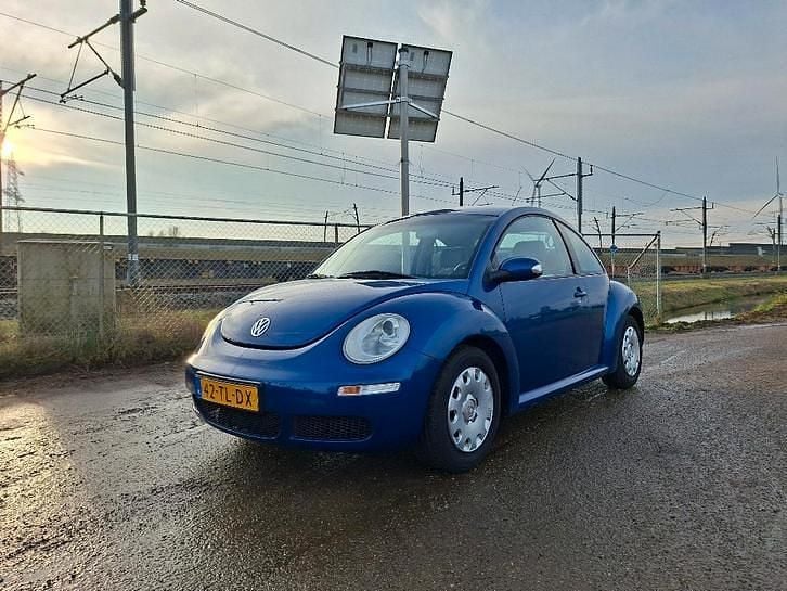 Occasion VW New Beetle Trendline 75 PK (55 kW) 2006 Blauw Hatchback