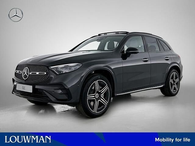 Grijs Nieuw 2026 Mercedes GLC300 Sport Edition SUV | € 85.288 (Iets duurder) - Afbeelding 1/4