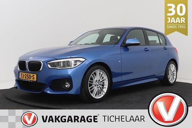 Blauw Occasion 2018 BMW 118 M Sport Hatchback | € 19.899 (Eerlijke prijs) - Afbeelding 1/3