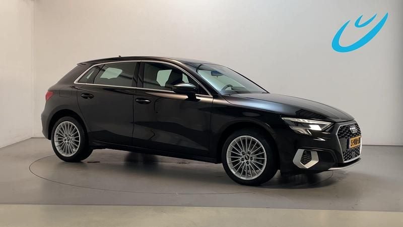 Zwart Gebruikt 2023 Audi A3 Sportback e-tron Advanced Hatchback | € 24.900 (Goede deal) - Afbeelding 1/3