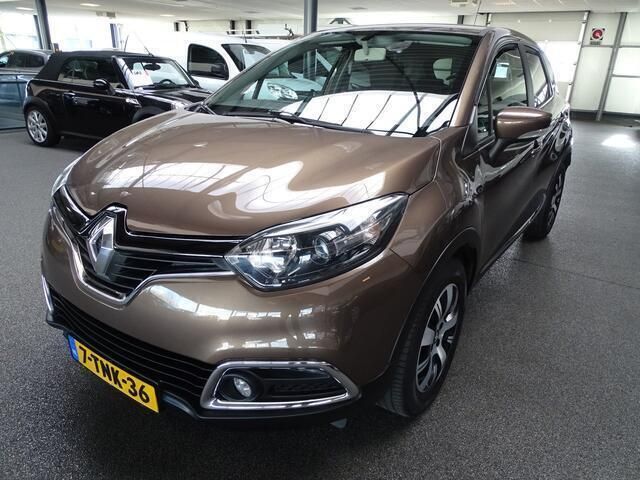 Bruin Gebruikt 2014 Renault Captur Expression SUV | € 9.450 (Eerlijke prijs) - Afbeelding 1/4