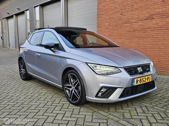 Grijs Occasion 2019 Seat Ibiza Business Hatchback | € 14.999 (Eerlijke prijs) - Afbeelding 1/4