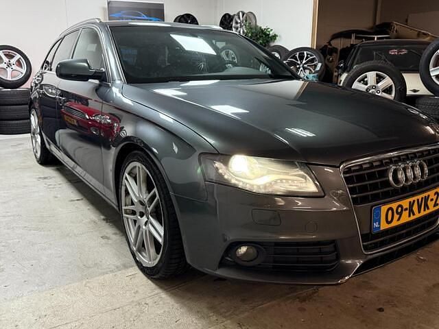 Occasion Audi A4 S-Line 180 PK (132 kW) 2010 Grijs Stationwagen