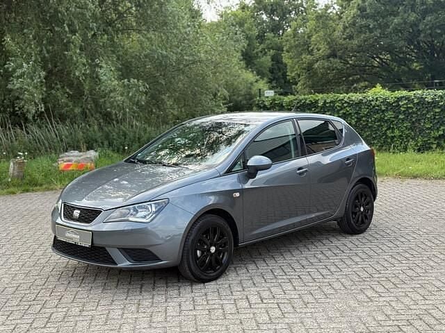 Grijs Gebruikt 2015 Seat Ibiza Style Hatchback | € 8.499 (Eerlijke prijs) - Afbeelding 1/4